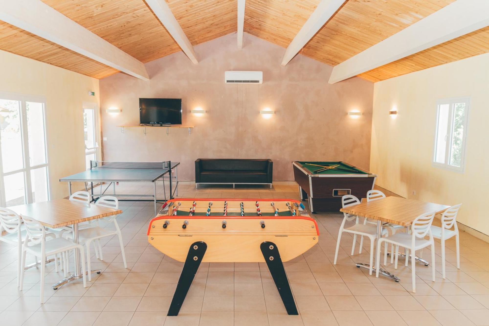 Hotel Terres De France - Les Hameaux De Pomette Marminiac Esterno foto