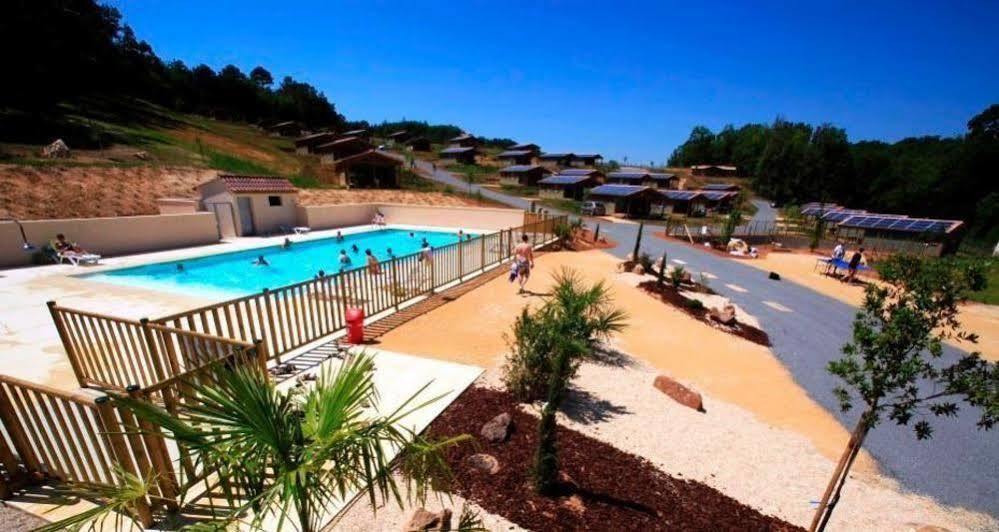 Hotel Terres De France - Les Hameaux De Pomette Marminiac Esterno foto